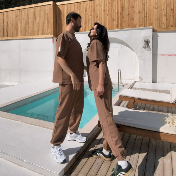 unisex suit| طقم باللون البني - Image 2